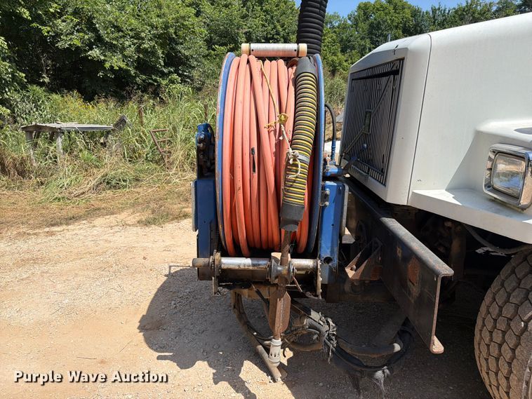 image for item FK5005 2000 Volvo Truck WG sewer jetter truck