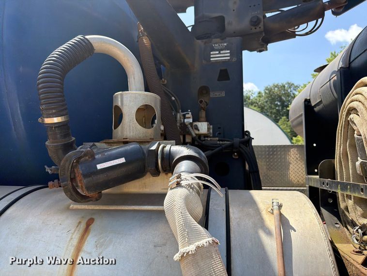 image for item FK5005 2000 Volvo Truck WG sewer jetter truck