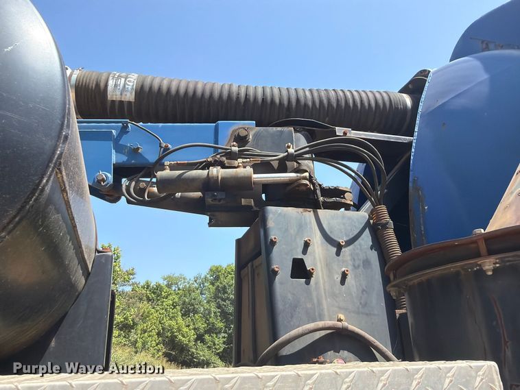 image for item FK5005 2000 Volvo Truck WG sewer jetter truck