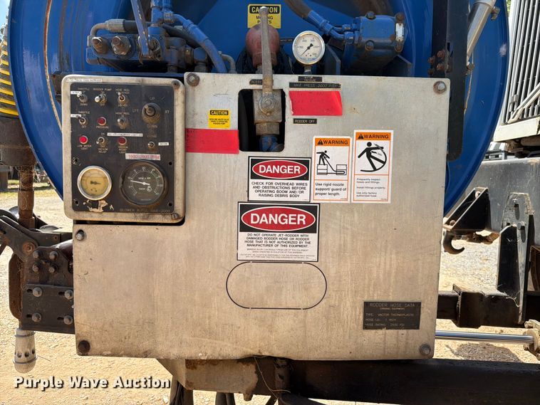 image for item FK5005 2000 Volvo Truck WG sewer jetter truck