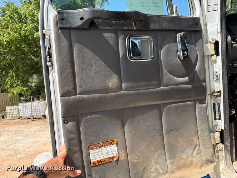 image for item FK5005 2000 Volvo Truck WG sewer jetter truck