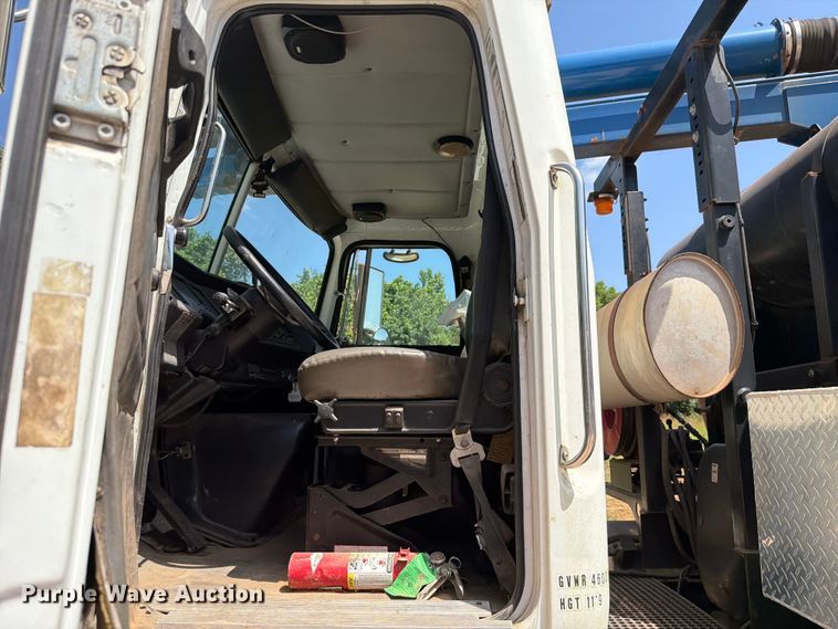 image for item FK5005 2000 Volvo Truck WG sewer jetter truck