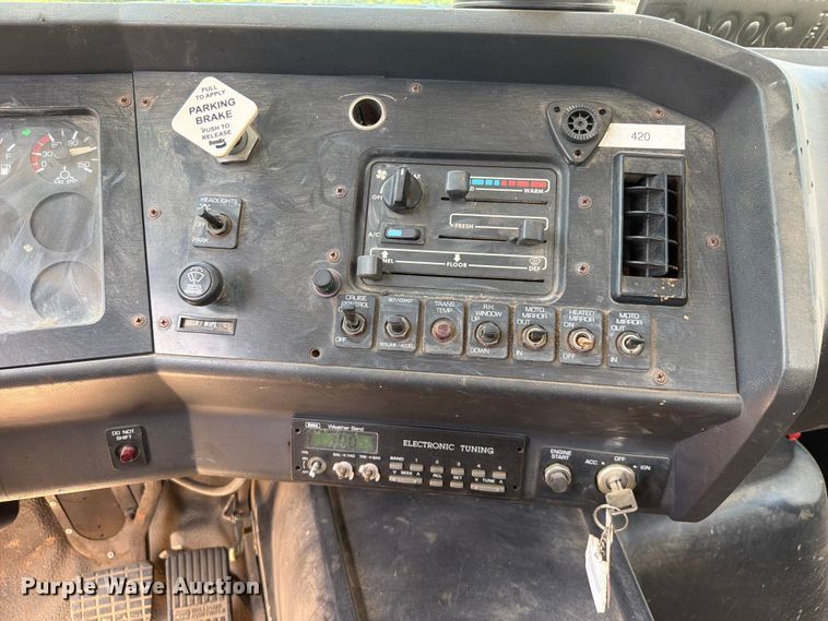 image for item FK5005 2000 Volvo Truck WG sewer jetter truck