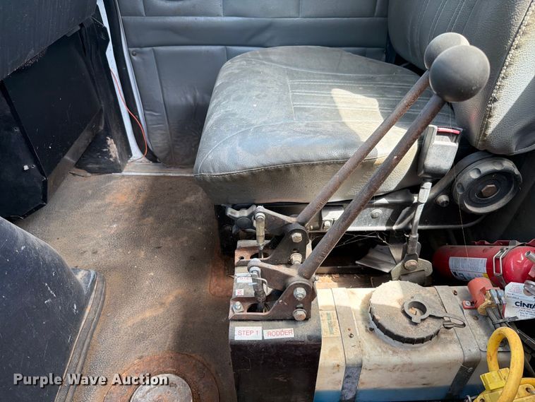 image for item FK5005 2000 Volvo Truck WG sewer jetter truck