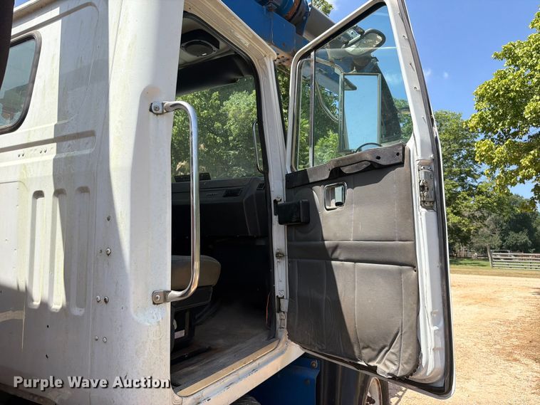 image for item FK5005 2000 Volvo Truck WG sewer jetter truck