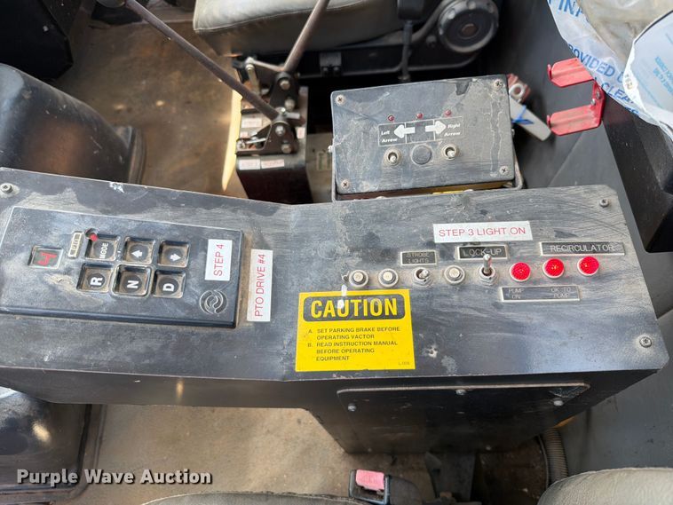 image for item FK5005 2000 Volvo Truck WG sewer jetter truck