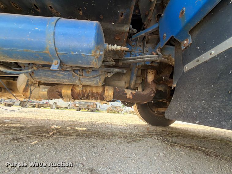 image for item FK5005 2000 Volvo Truck WG sewer jetter truck