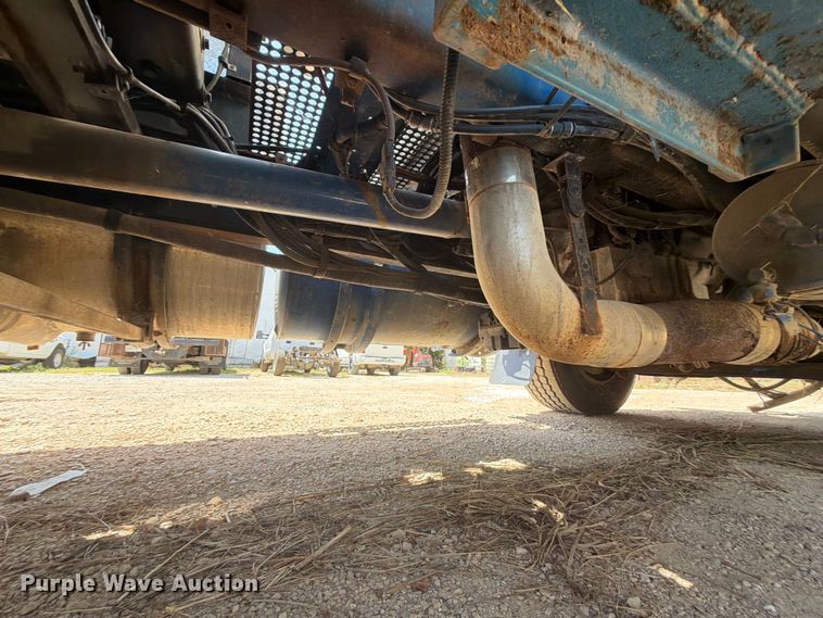 image for item FK5005 2000 Volvo Truck WG sewer jetter truck