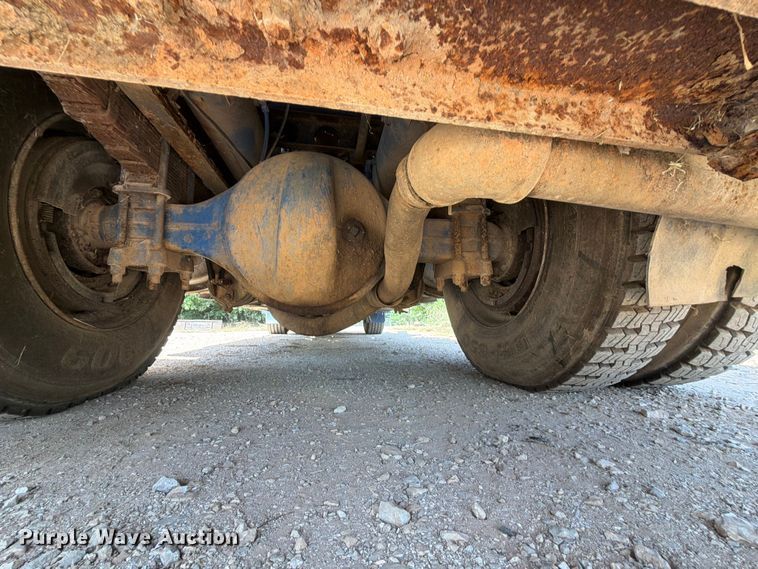 image for item FK5005 2000 Volvo Truck WG sewer jetter truck
