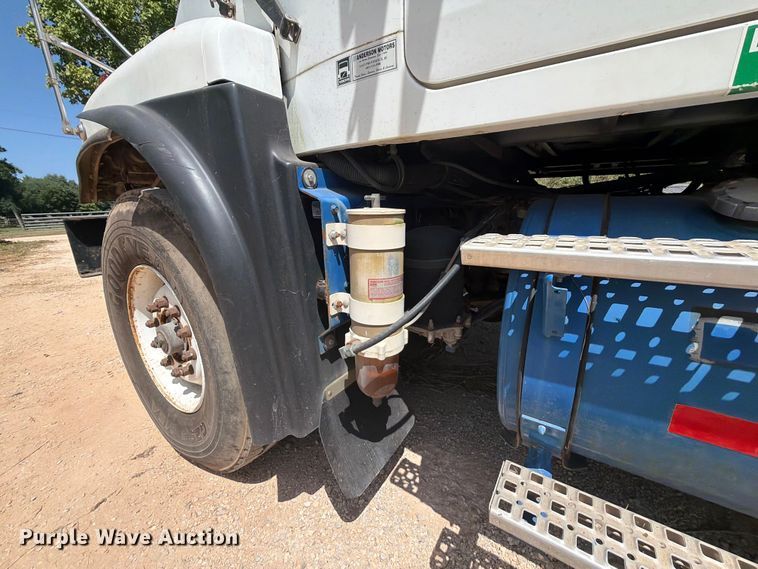image for item FK5005 2000 Volvo Truck WG sewer jetter truck