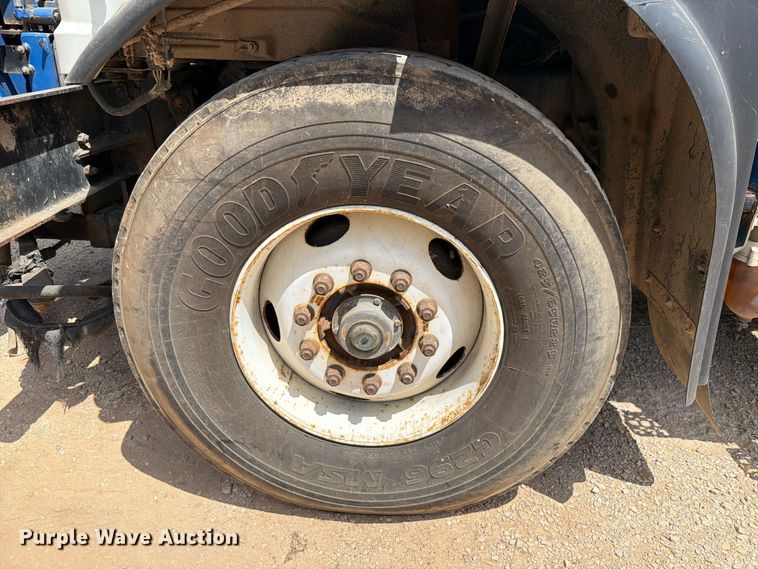 image for item FK5005 2000 Volvo Truck WG sewer jetter truck