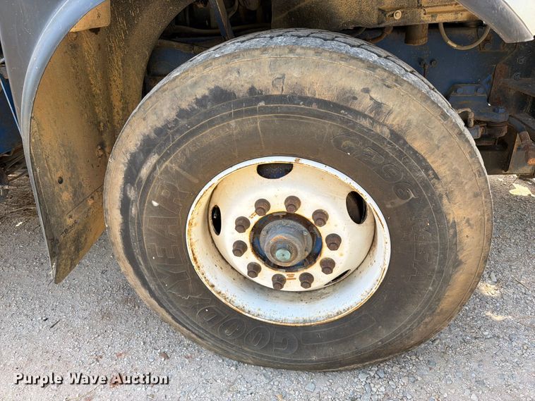 image for item FK5005 2000 Volvo Truck WG sewer jetter truck
