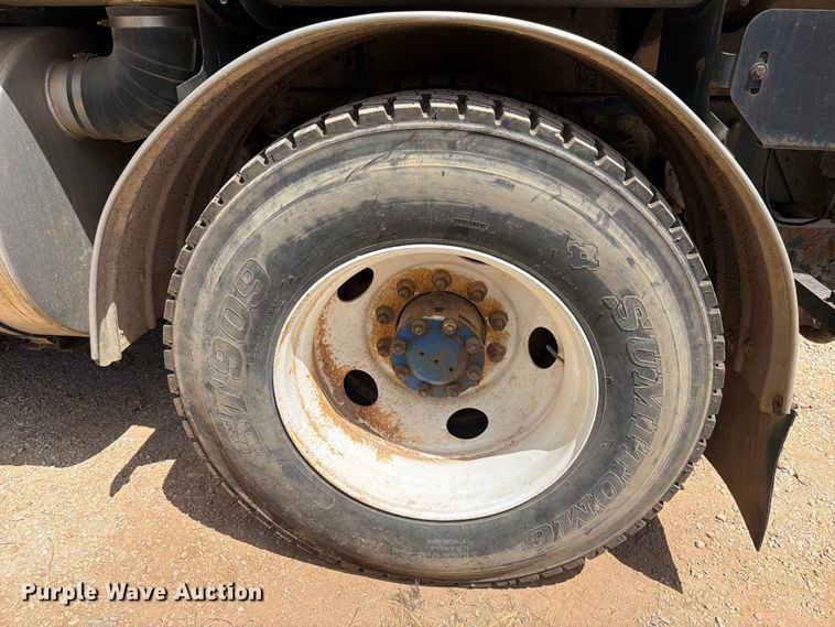 image for item FK5005 2000 Volvo Truck WG sewer jetter truck