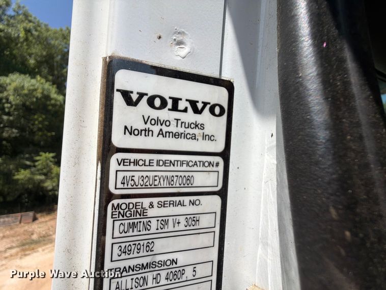 image for item FK5005 2000 Volvo Truck WG sewer jetter truck