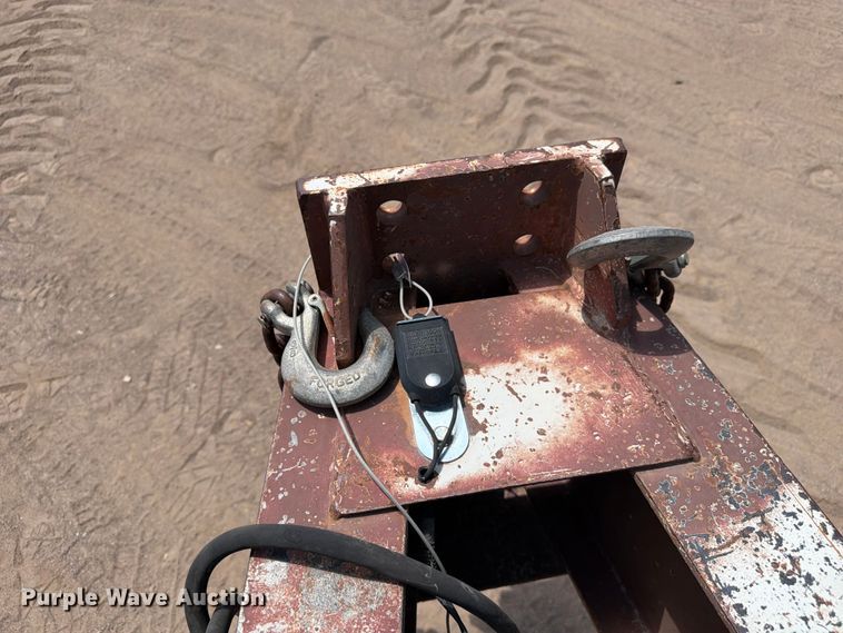 image for item FM7589 2000 Trail King TK18-2400 equipment trailer