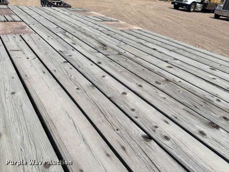 image for item FM7589 2000 Trail King TK18-2400 equipment trailer