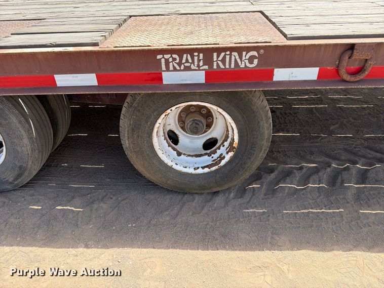 image for item FM7589 2000 Trail King TK18-2400 equipment trailer