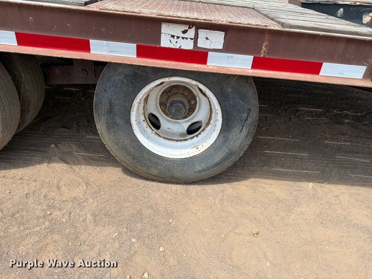 image for item FM7589 2000 Trail King TK18-2400 equipment trailer