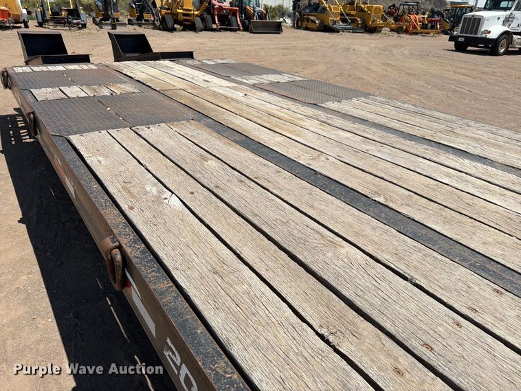 image for item FM7590 2011 Interstate Trailers, Inc. 200T equipment trailer