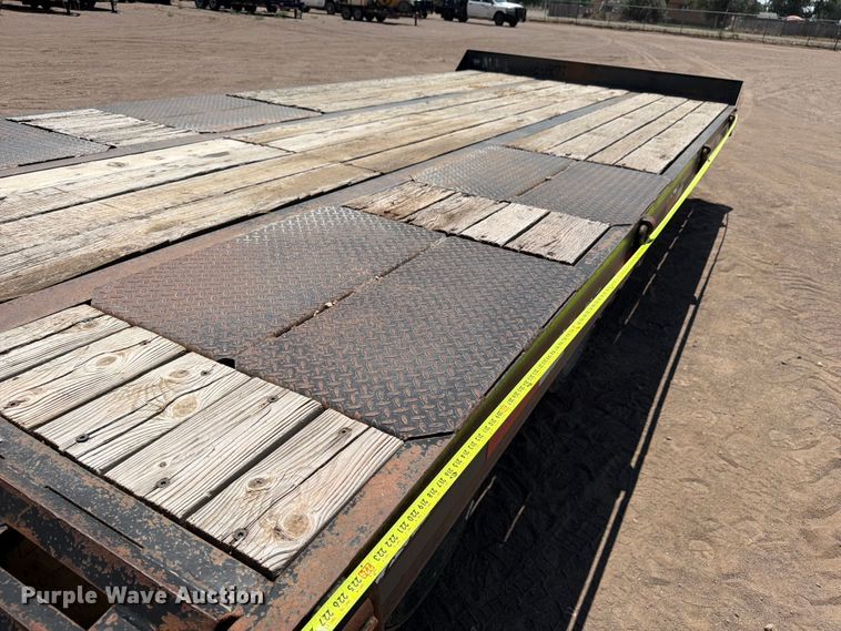 image for item FM7590 2011 Interstate Trailers, Inc. 200T equipment trailer