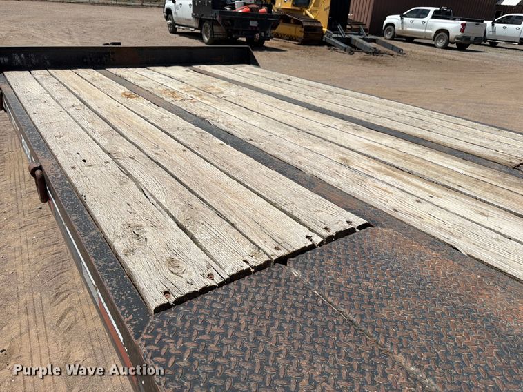 image for item FM7590 2011 Interstate Trailers, Inc. 200T equipment trailer