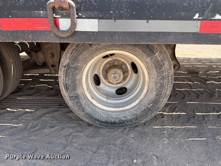 image for item FM7590 2011 Interstate Trailers, Inc. 200T equipment trailer