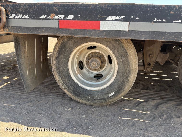 image for item FM7590 2011 Interstate Trailers, Inc. 200T equipment trailer