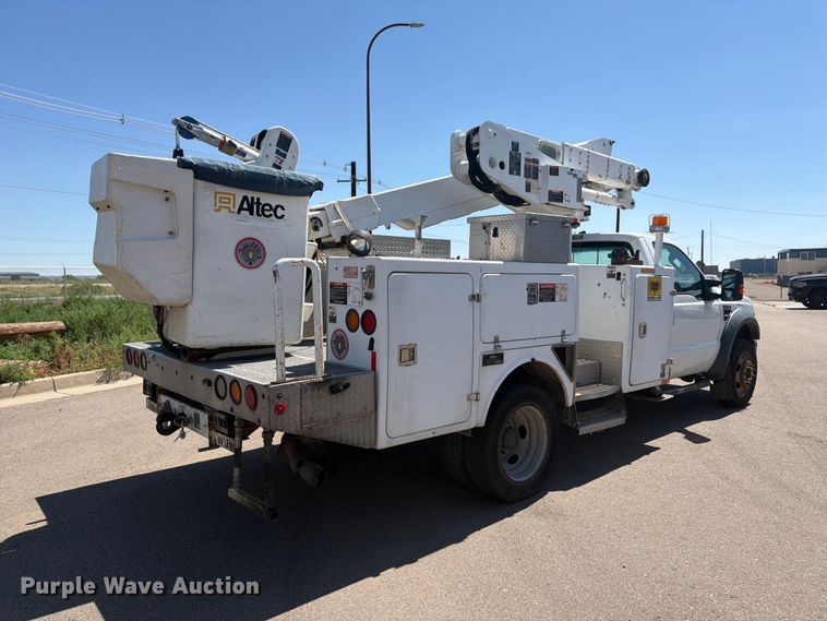 image for item FM7595 2009 Ford F550 Super Duty XL bucket truck