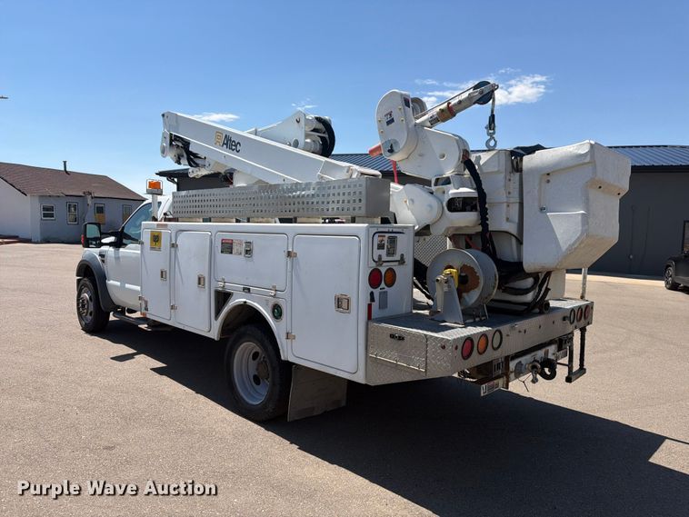 image for item FM7595 2009 Ford F550 Super Duty XL bucket truck