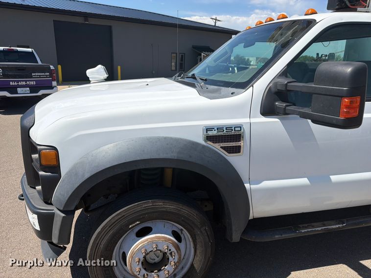 image for item FM7595 2009 Ford F550 Super Duty XL bucket truck