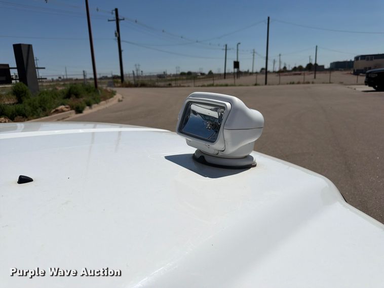 image for item FM7595 2009 Ford F550 Super Duty XL bucket truck