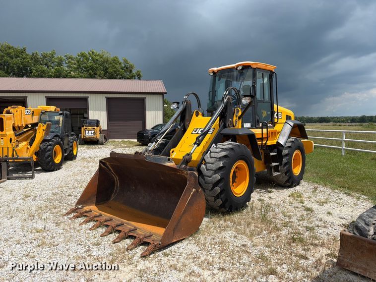 image for item FN2504 2015 JCB 427 HT T4 wheel loader