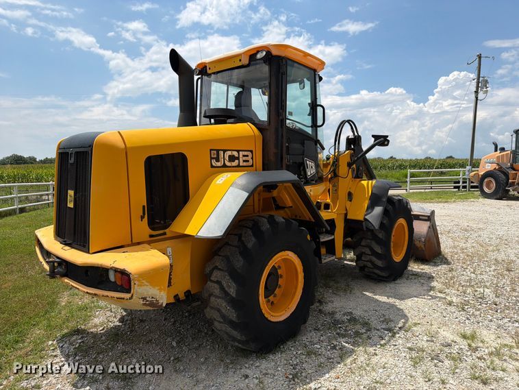 image for item FN2504 2015 JCB 427 HT T4 wheel loader