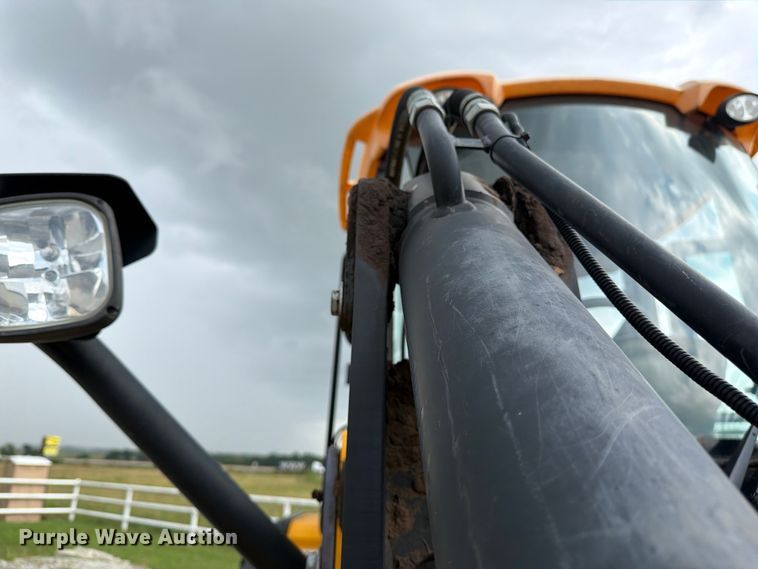 image for item FN2504 2015 JCB 427 HT T4 wheel loader