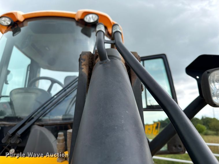 image for item FN2504 2015 JCB 427 HT T4 wheel loader