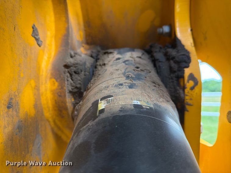 image for item FN2504 2015 JCB 427 HT T4 wheel loader