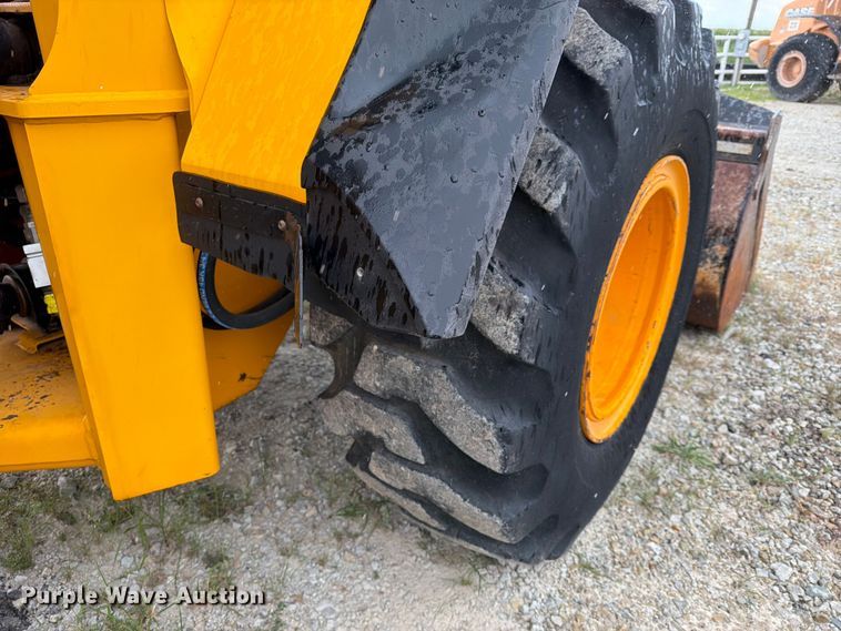 image for item FN2504 2015 JCB 427 HT T4 wheel loader