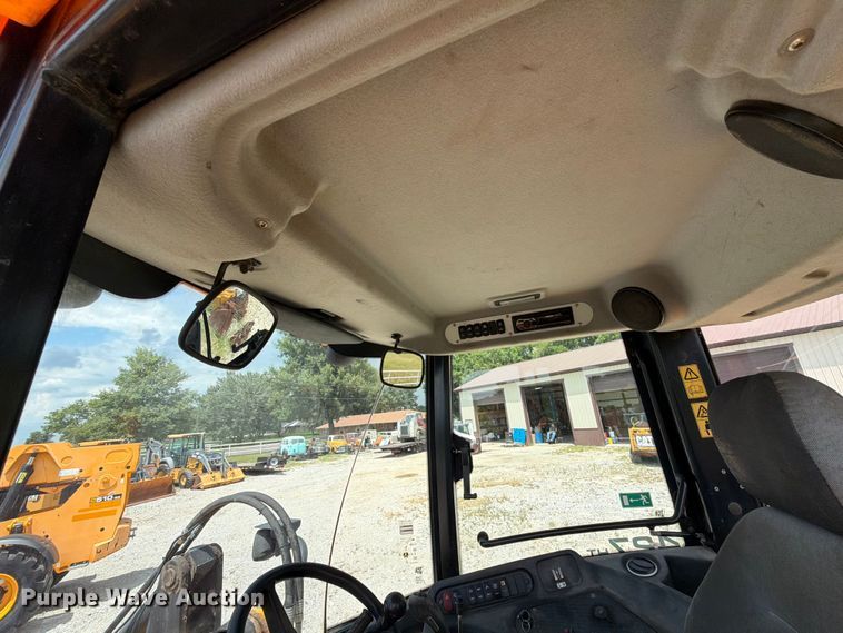 image for item FN2504 2015 JCB 427 HT T4 wheel loader