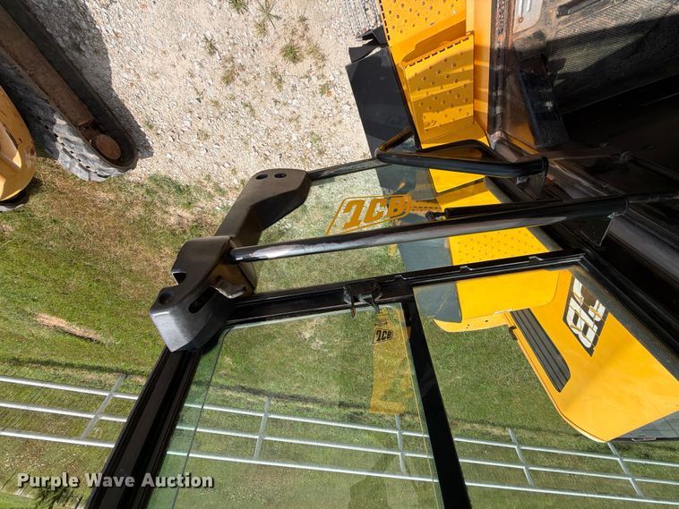 image for item FN2504 2015 JCB 427 HT T4 wheel loader