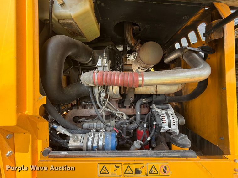 image for item FN2504 2015 JCB 427 HT T4 wheel loader