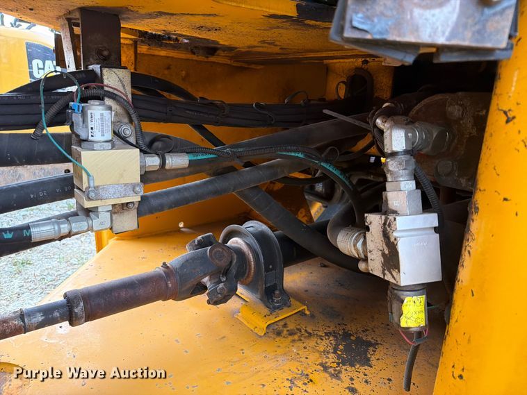image for item FN2504 2015 JCB 427 HT T4 wheel loader