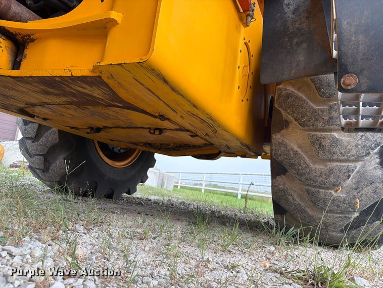 image for item FN2504 2015 JCB 427 HT T4 wheel loader