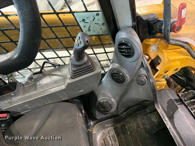 image for item FN2505 2020 Caterpillar 299D3 XE forestry tracked skid steer loader