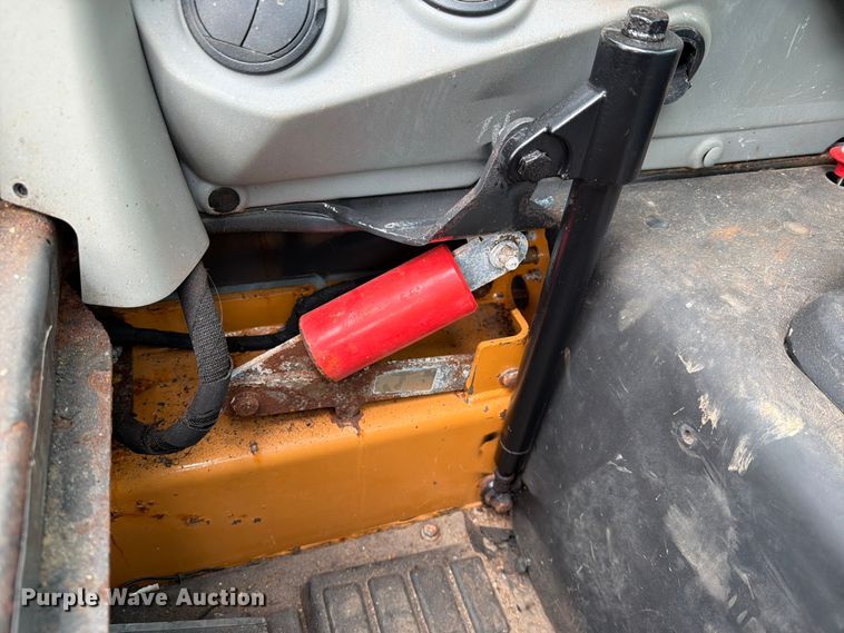 image for item FN2506 2022 Case SV340B skid steer loader