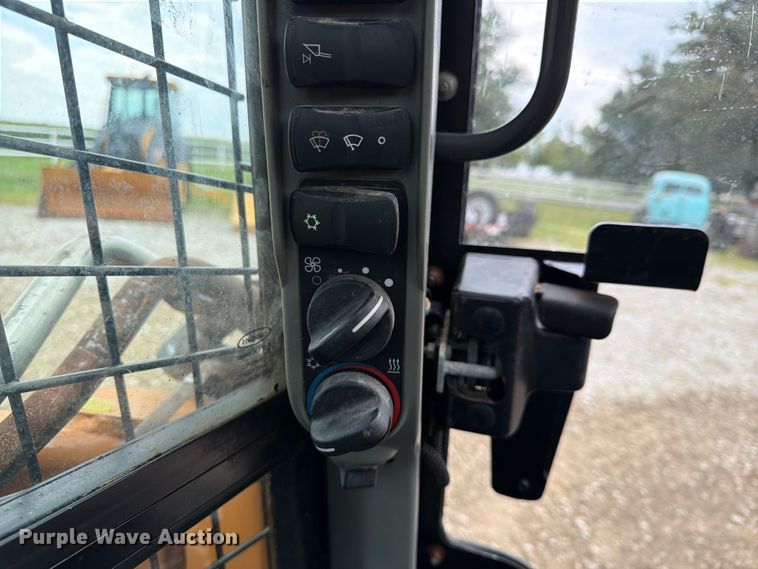 image for item FN2506 2022 Case SV340B skid steer loader