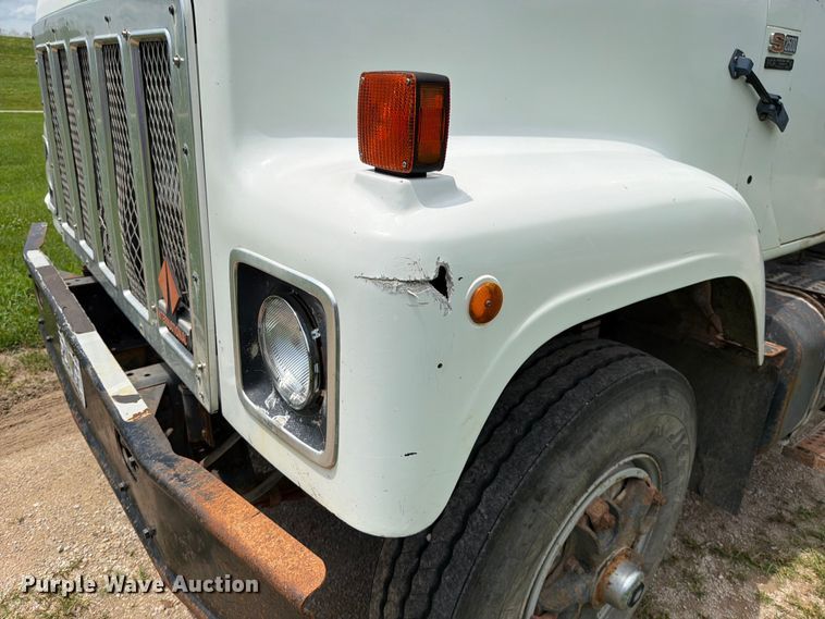 image for item FN5747 1989 Navistar F-2554 dump truck