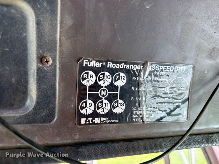 image for item FN5747 1989 Navistar F-2554 dump truck