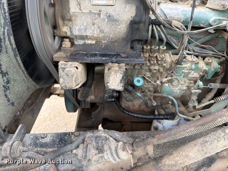 image for item FN5747 1989 Navistar F-2554 dump truck