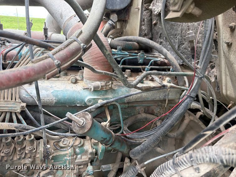 image for item FN5747 1989 Navistar F-2554 dump truck