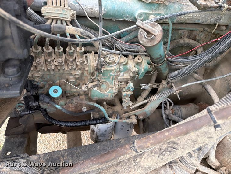image for item FN5747 1989 Navistar F-2554 dump truck